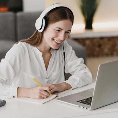 How to Boost Your Productivity While Taking Online Courses